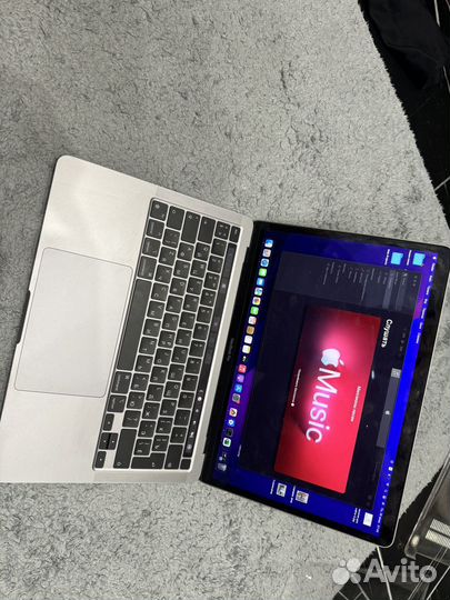 Apple MacBook Pro 13 2020 m1