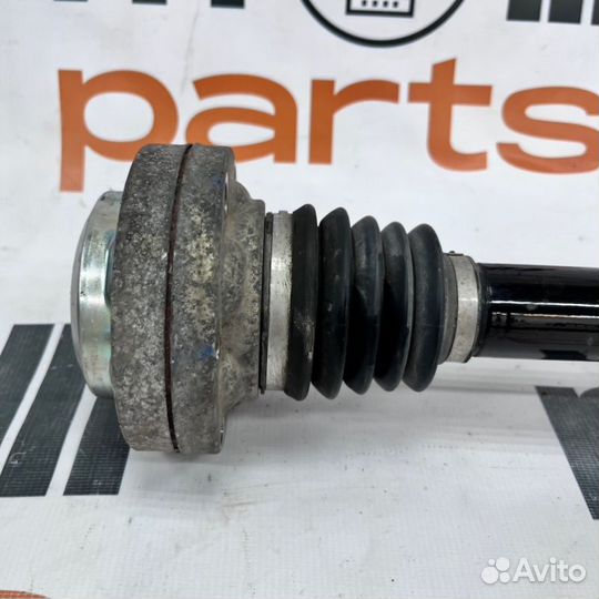 Привод задний левый Audi Q8 2019