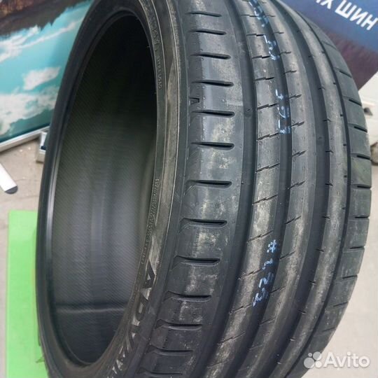 Yokohama Advan Sport V107 275/35 R22 104Y