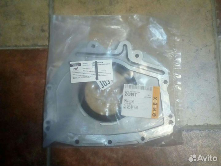 Крышка коленвала задняя ом 642 мерседес