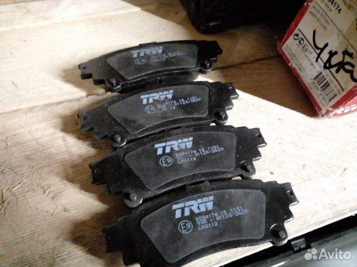 Колодки тормозные задние Lexus RX 3