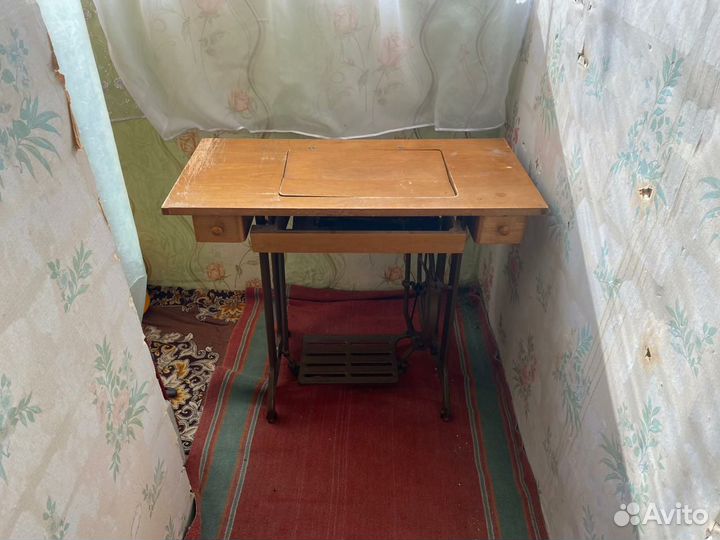 Швейная машинка Подольск ножная СССР