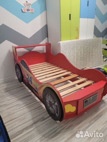 Кровать машина с матрасом