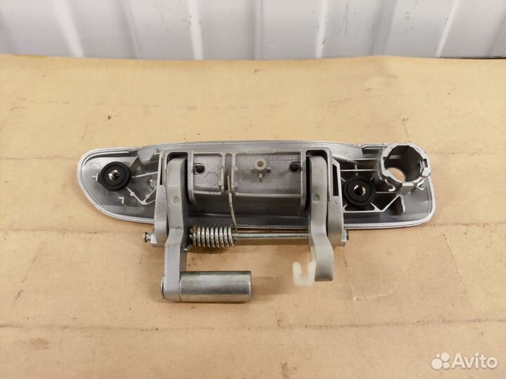 Передняя левая ручка двери Honda Jazz GD