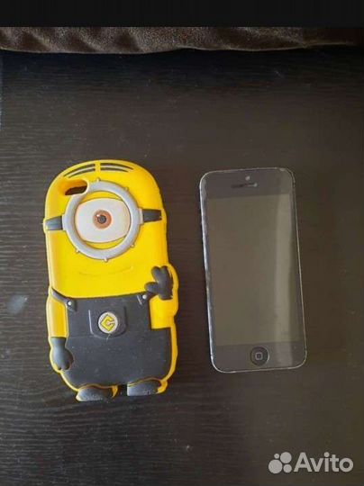 Айфон 5 с чехлом