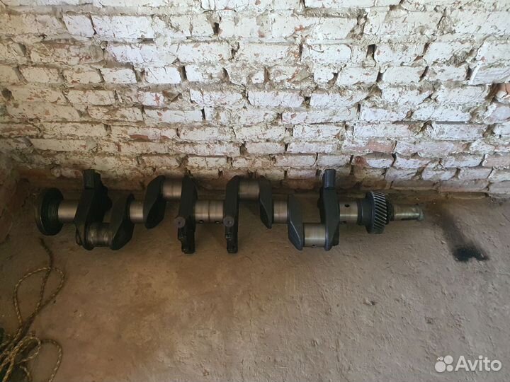 Коленвал Д 160/Д 180,Бульдозер Т130/Т170