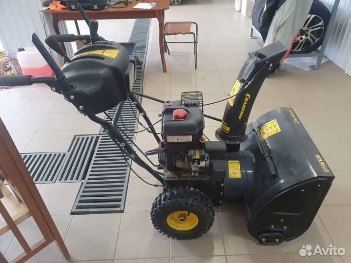 Снегоуборщик Champion STT1170E