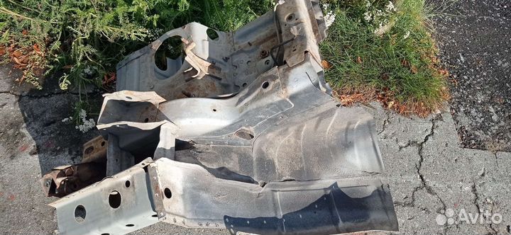 Задняя арка паджеро4