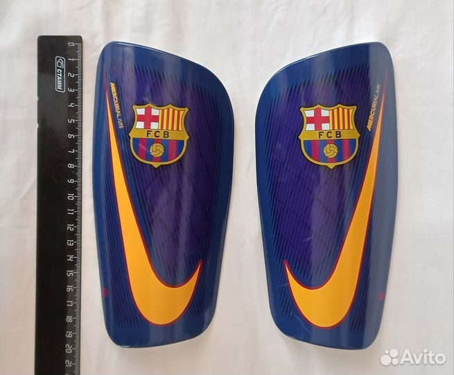 Щитки футбольные nike