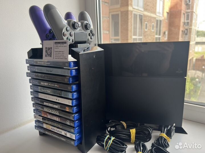 Sony PS4 Fat в черном цвете + подписка ps plus