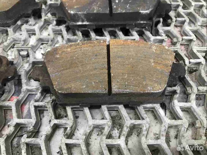 Тормозные колодки передние Honda Accord