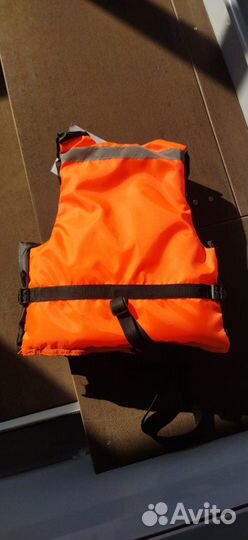 Жилет спасательный для яхт и маломерных судов