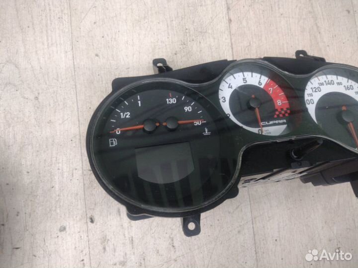 Щиток приборов Seat Leon 1P1 2.0 TSI 2005-2013