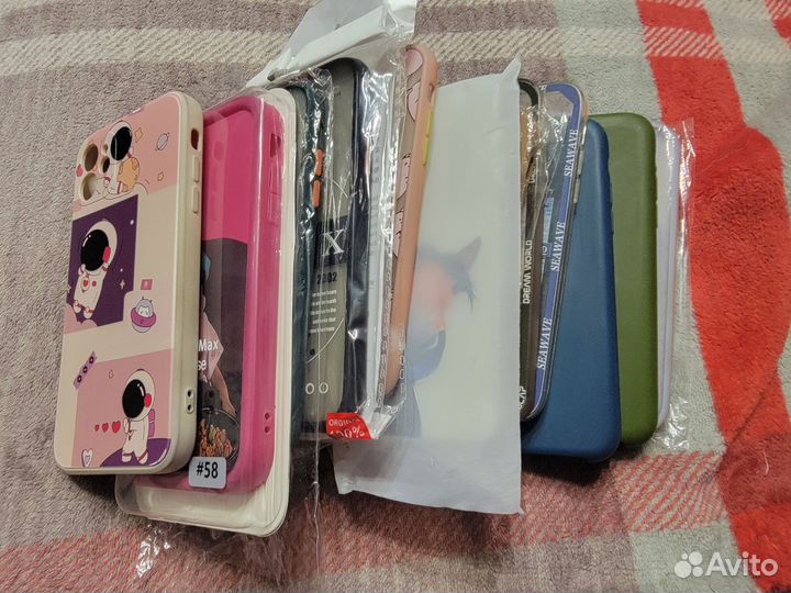 Чехлы на телефон iPhone 11