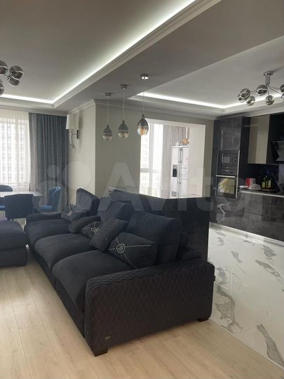 3-к. квартира, 108 м², 7/17 эт.