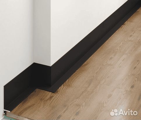 Микроплинтус L Г щелевой анодир-ый 2,4 м