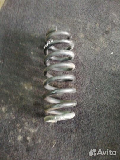 Пружина задняя Suzuki Grand Vitara TD54W J20A 2007