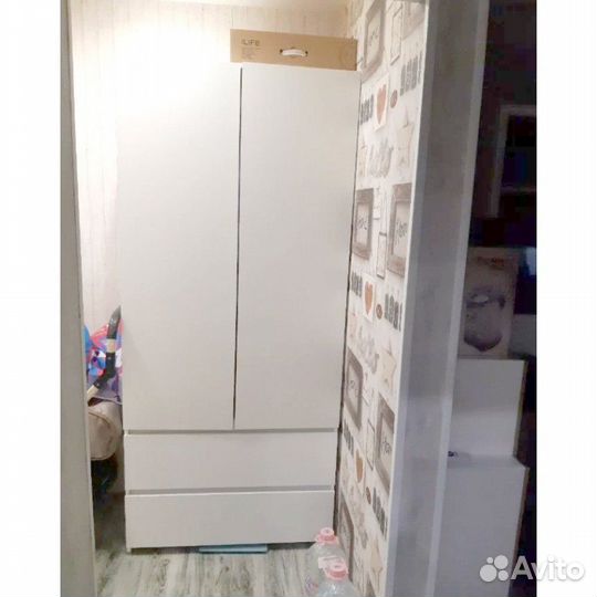 Шкаф двустворчатый