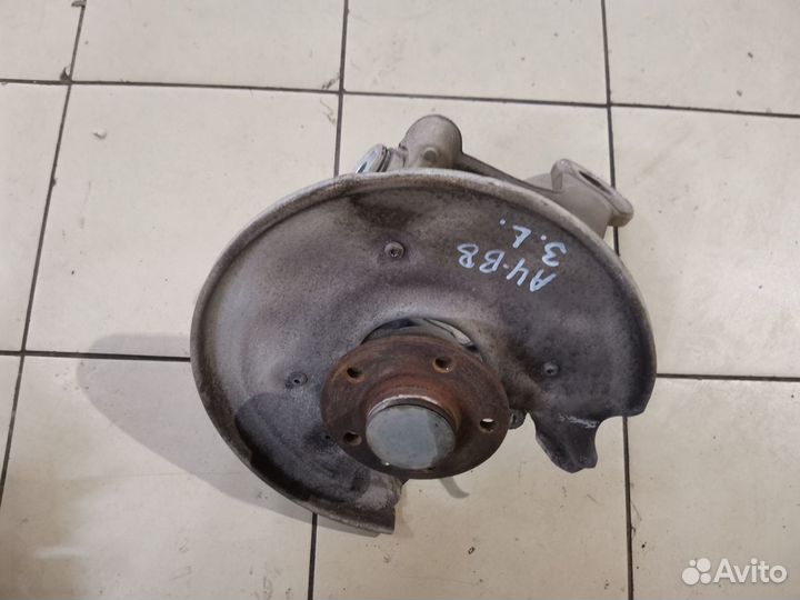 Кулак задний левый Audi A4 A5 S4 S5 Q5 A6 A7