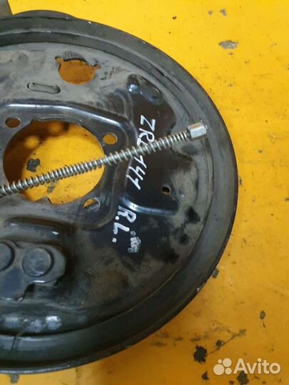 Трос ручника стояночного тормоза ZRE142 toyota