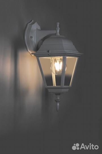 Светильник настенный уличный PL4102 белый 11015