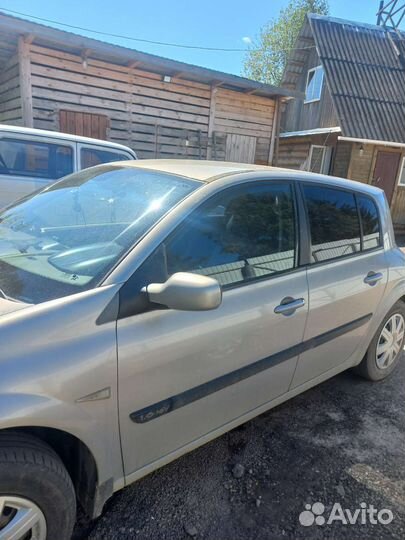 Renault Megane, 2004