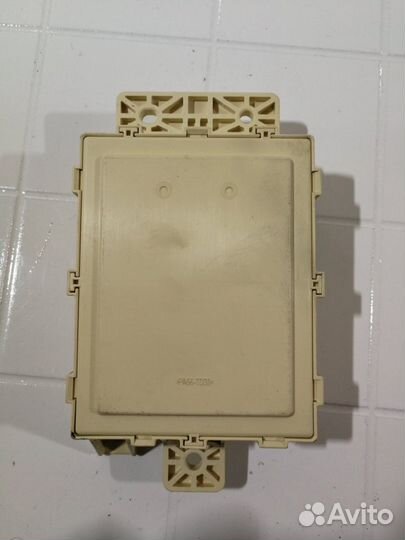 Блок предохранителей Kia Quoris Дорестайлинг седан