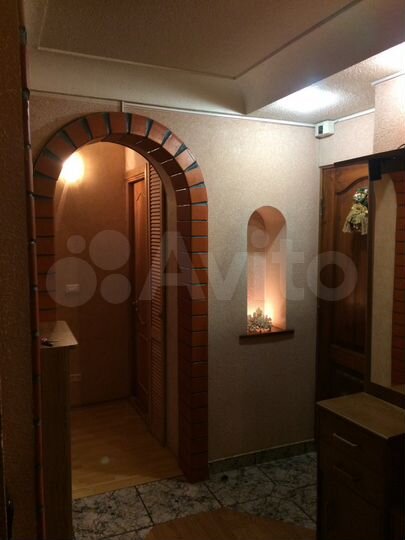 2-к. квартира, 50 м², 4/9 эт.