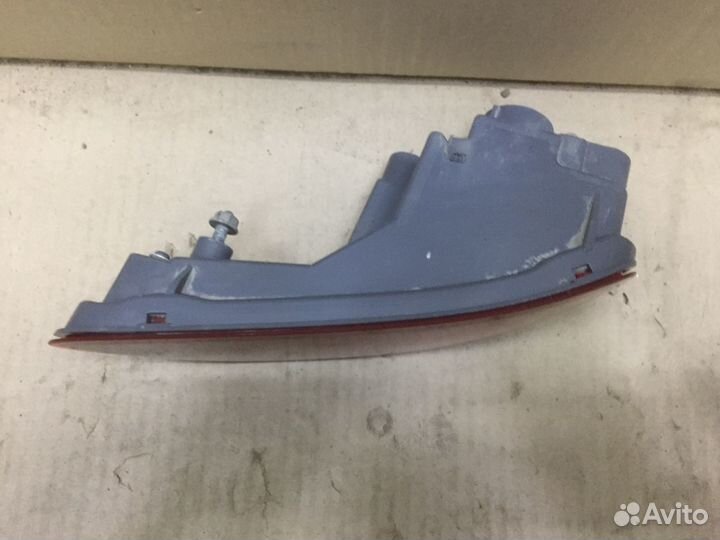 Фонарь задний в бампер Nissan Patrol Y62 2010-2012