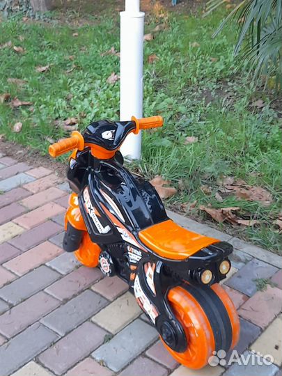 Детский мотоцикл беговел