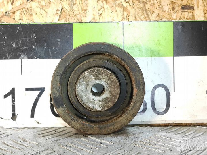 Ролик Toyota Yaris 2005 2011