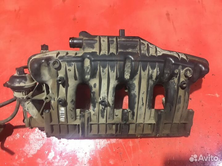 Впускной коллектор 1.8 Audi A4 B8 1.8 T CDH