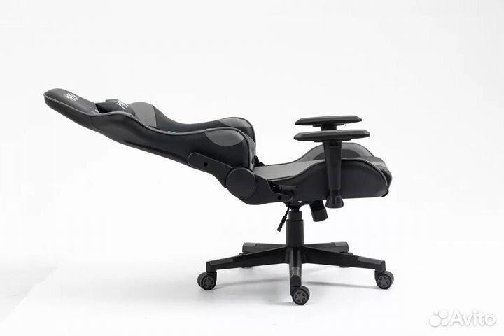 Игровое кресло Hiper