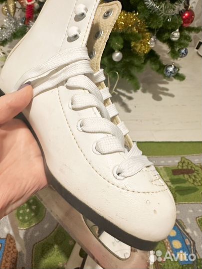 Коньки фигурные детские 32