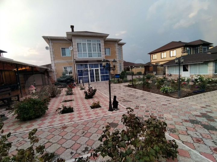 Дом 297 м² на участке 15 сот.