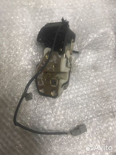 Замок двери задний правый Honda Cr-V RD1 B20B 1998