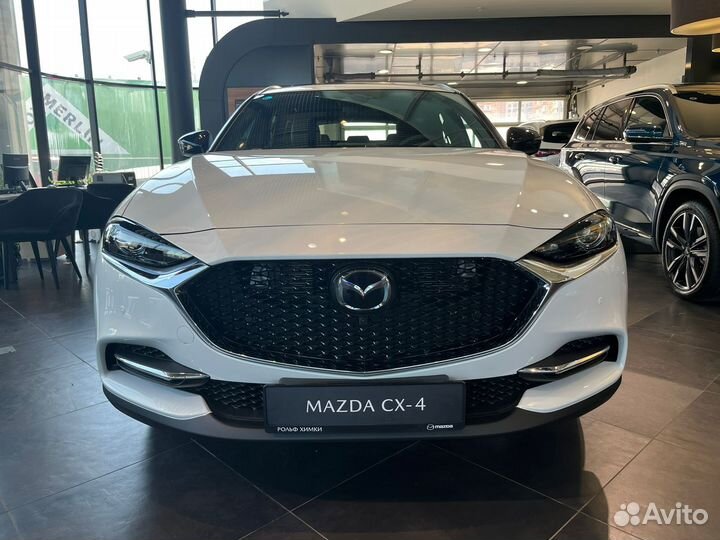 Mazda CX-4, 2022