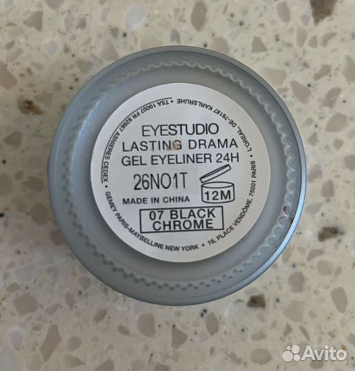 Maybellin 07 black chrome; dior тон крем