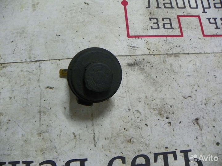 Бачок гур Nissan Almera