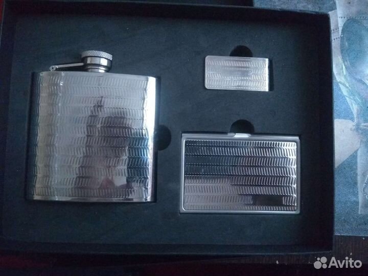 Набор подарочный с фляжкой