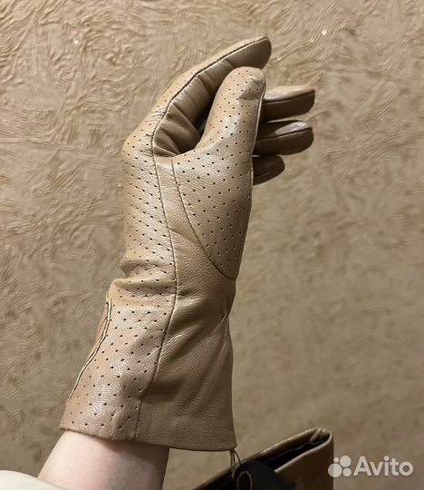 Перчатки женские кожаные новые 6.5