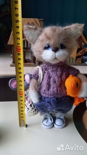 Вязаная игрушка кот амигурумм