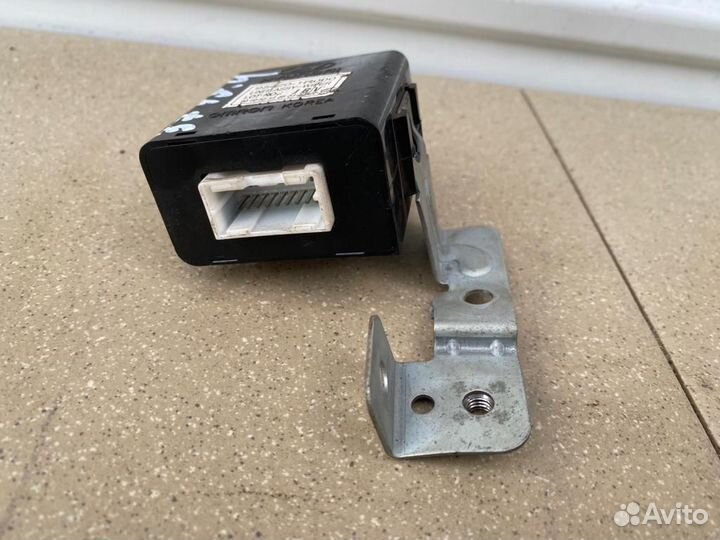 Реле стеклоочистителей Hyundai Solaris