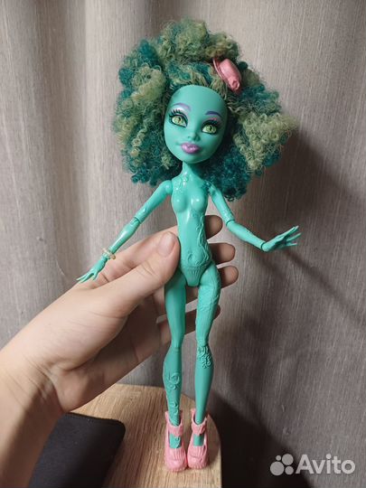 Кукла монстер хай Хани Свомп