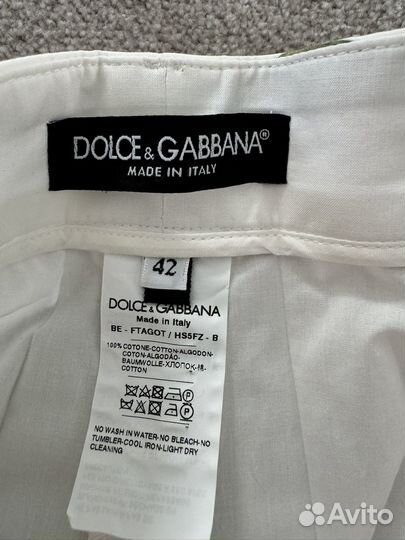 Шорты и шелковая майка Dolce and Gabbana