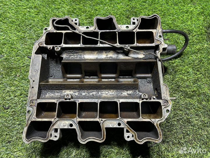 Коллектор впускной Mercedes-Benz E-Class