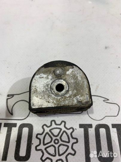 Кронштейн Bmw 745 E65 N62B44 2004