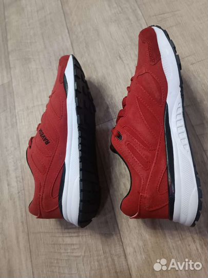 Кроссовки мужские 43 размера новые