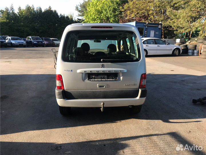 Разбор на запчасти Peugeot Partner