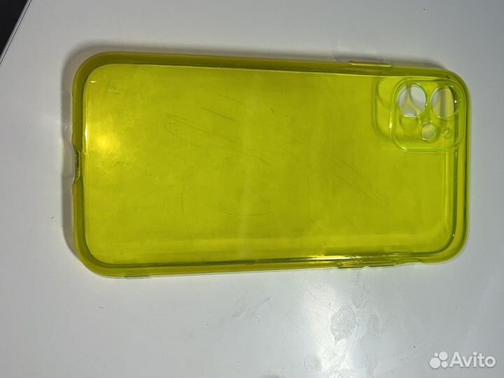 Чехолы на iPhone 11